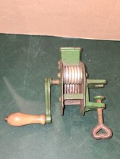 ancien coupe haricot H11 objet