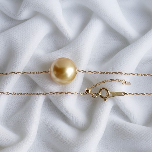 Collier pendentif perles