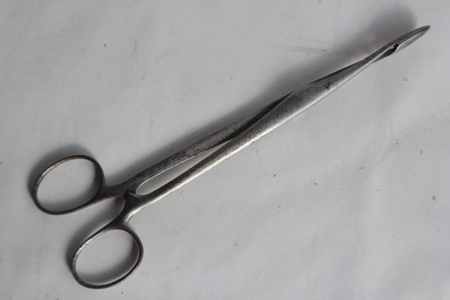 Ancien instrument médicale - ancien,