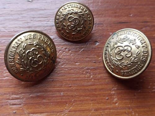 Anciens boutons 2 - boutons, (2