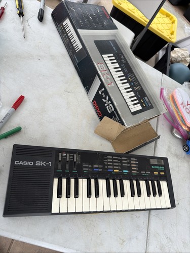 Vintage 1980s casio 1 - casio, sk-1