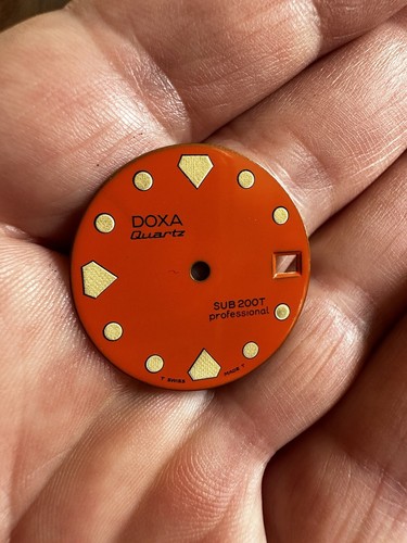 Doxa quartz sub 200t - sub,