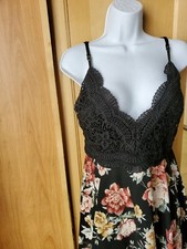 Womens V-Neck Sleeveless Crochet Top Floral Skirt Short Mini Dress
