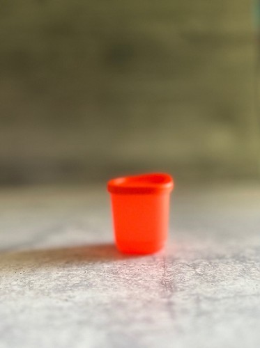 New tupperware square round - new,
