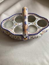 Porte-oeufs en Faience de