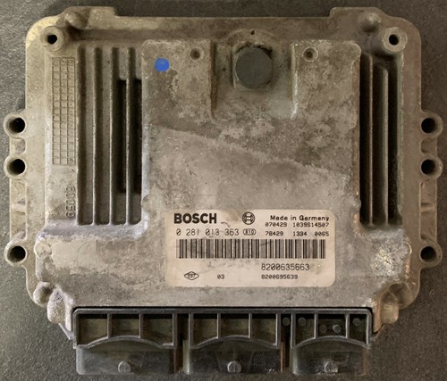 Calculateur moteur renault - calculateur,