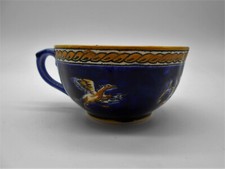 MAGNIFIQUE TASSE A CAFÉ / THÉ MODÈLE RENAISSANCE EN FAÏENCE DE GIEN 