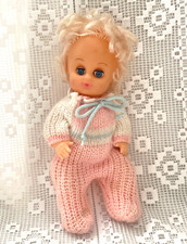 Petite Poupée Blond Yeux