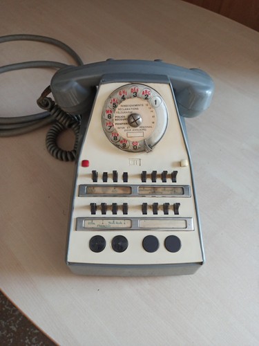 Téléphone ancien vintage - téléphone,