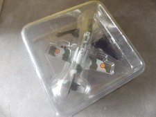AVION EN MÉTAL 1/100e  Dans