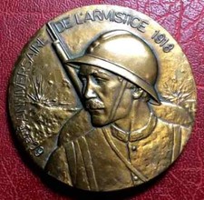 Médaille Art Déco 60ème anniversaire l'Armistice 1918 Département de l'ESSONNE