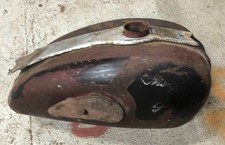 * réservoir d'essence monet