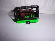 Majorette remorque cage cirque avec lion.