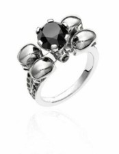 Bague de fiançailles tête de