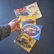 DINKY NOREV CORGI lot de 4 catalogues originaux 1963 -1965