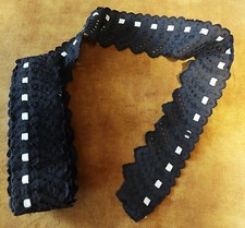 Dentelle ruban broderie