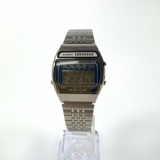 Montre à quartz numérique
