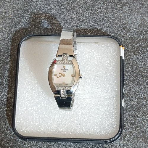 Montre femme tissot tonneau - femme, t-tonneau