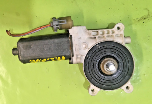 Moteur leve vitre avant - moteur, leve-vitre