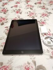 Apple ipad 5 eme generation 128GB wifi - A1822 - fin 2017