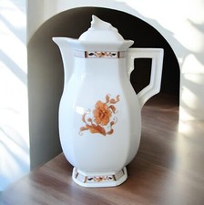 Limoges Coquet. Verseuse en