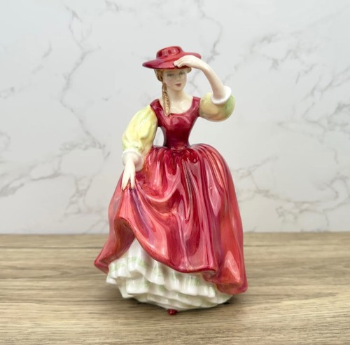 Figurine royal doulton butter - figurine,