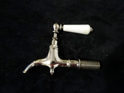 Superbe ancien gros robinet - superbe,