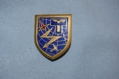 B158 insigne militaire pucelle