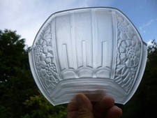 JOLIE PLAQUE DE LUSTRE ART DECO OU D' APPLIQUE VERRE DEPOLI BLANC SIGNEE VIARME