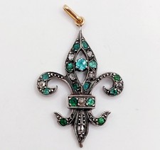 Pendentif antique fleur de lys