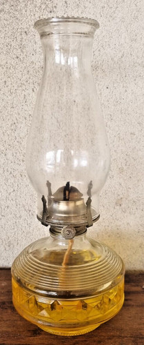 Lampe pétrole véritable - à,