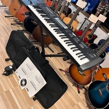 KORG TR61 61-Key Synthesizer