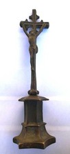Ancien crucifix bronze ciselé