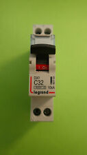 Legrand 407703 - Disjoncteur 32A dx³ 6000 vis/vis 2P 230v 32a - 10 ka - courbe C