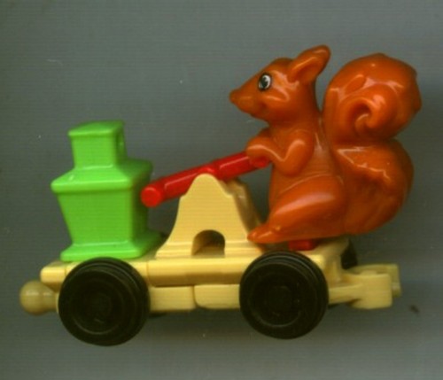 250 figurine ecureuil - figurine,