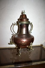 Ancien Samovar en cuivre à 3 robinet , fountain copper dinanderie