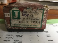 Huit soupapes d'échappement