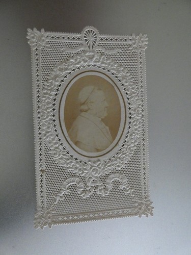 Image pieuse canivet dentelle
