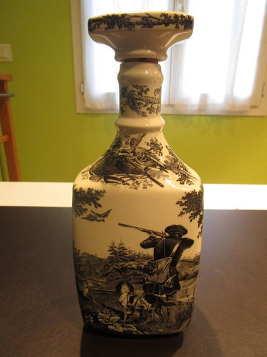 Bouteille porcelaine décor