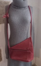Sac bandoulière vintage artisanal en cuir marron et original fait main
