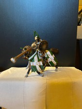 Schleich chevalier tournoi sur cheval Vert et Or
