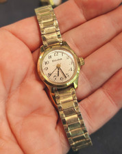 Montre Bracelet Vintage Dorée