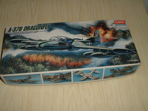 Maquette avion academy - academy, ++