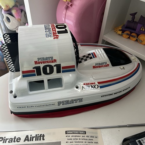 Pirate airlift aéroglisseur