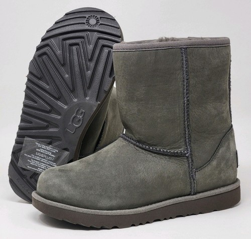 Ugg classic grey short boot - classic,