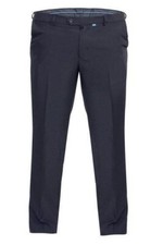D555 Homme Côté Taille