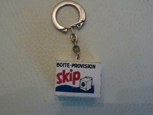 Porte clé ancien - , skip