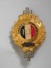 INSIGNE CONSEIL MUNICIPAL /