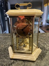 Pendule 400 jours marbre et laiton en état de marche