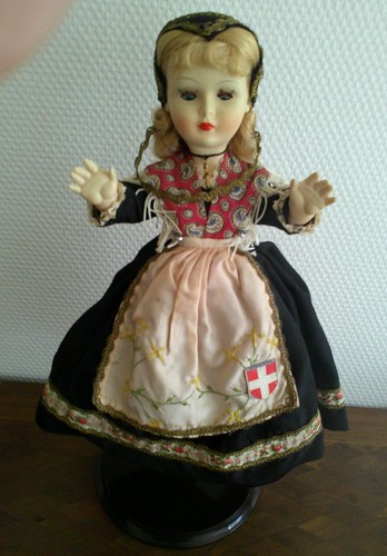Vintage poupee bella - ,